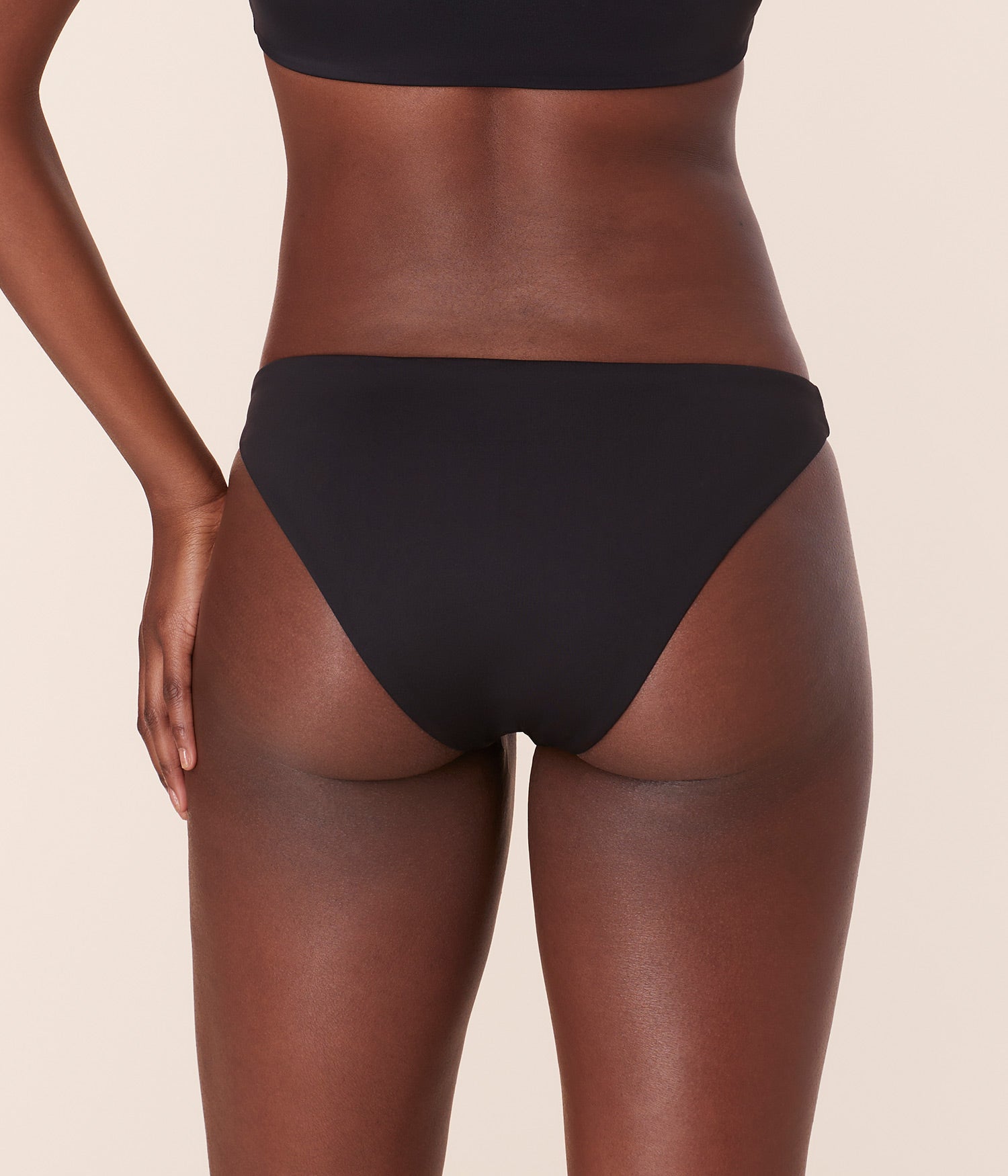 Şık Siyah Düz Bikini Altı - Rahat ve Modern Tasarım