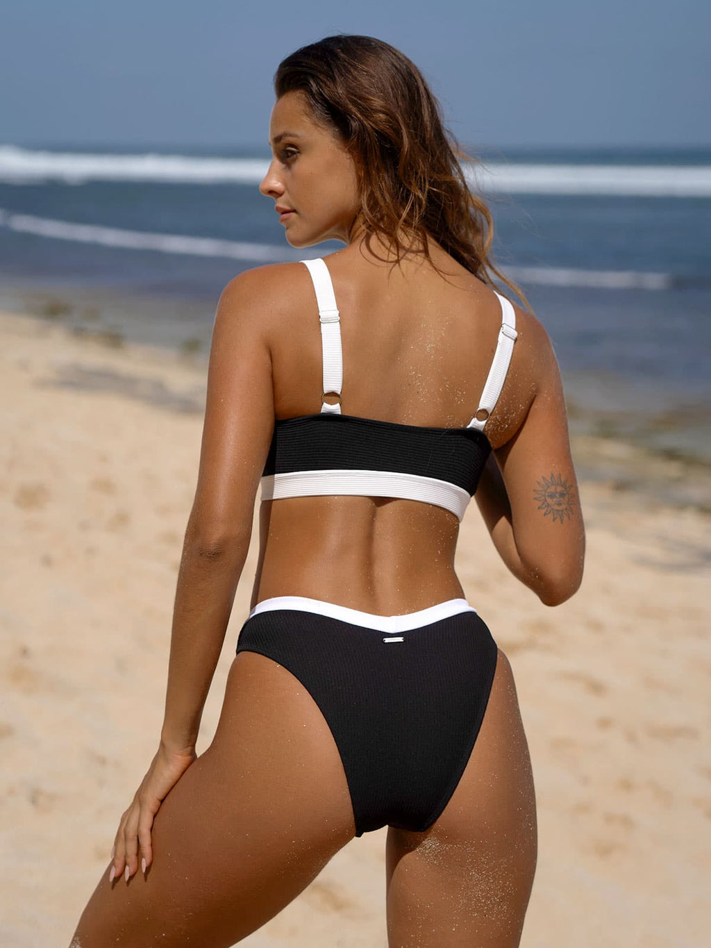 Şık Kontrast Kenar Bikini Üstü - Yaz Plaj Modası