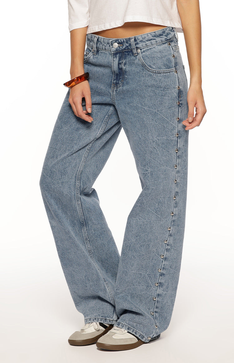 Charli Orta Yıkama Denim Zımbalı Düşük Bel Bol Paça Jean