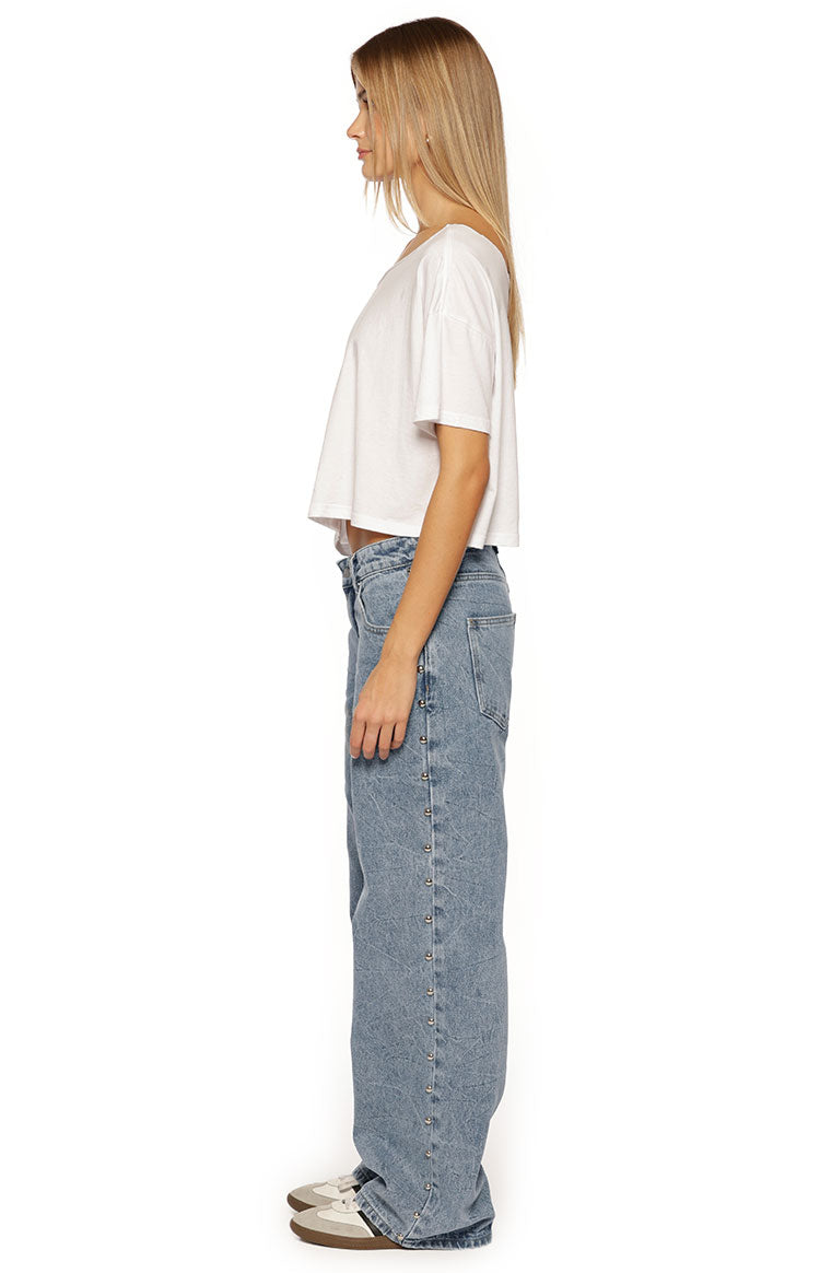 Charli Orta Yıkama Denim Zımbalı Düşük Bel Bol Paça Jean