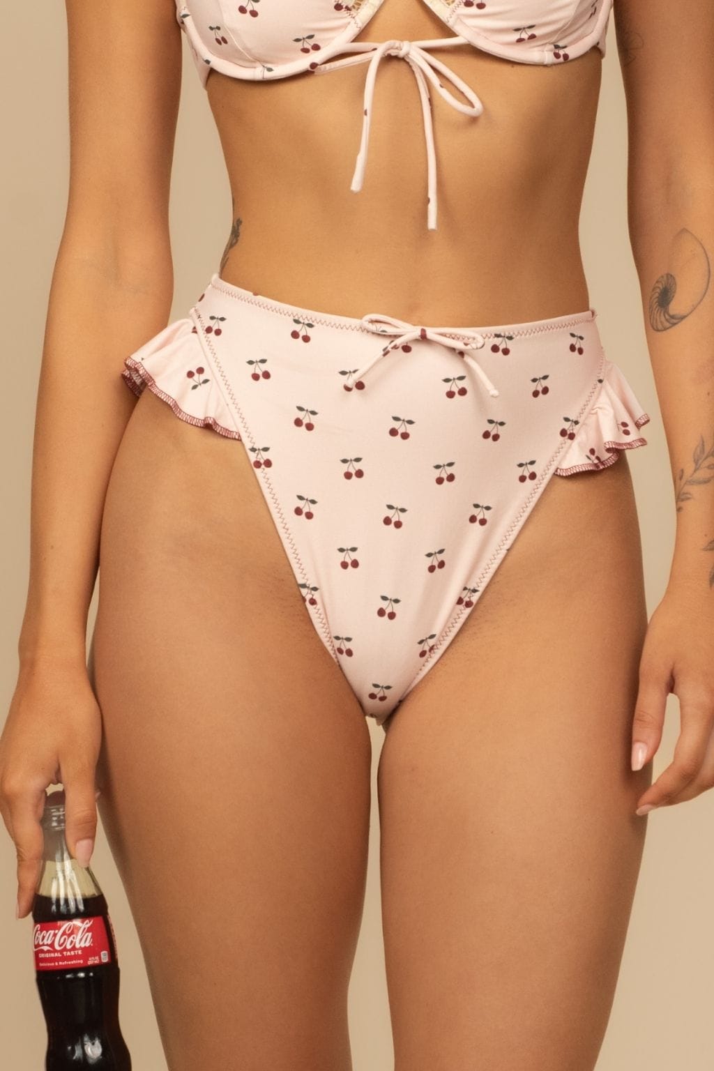 Kirazlar Pia Bikini Altı