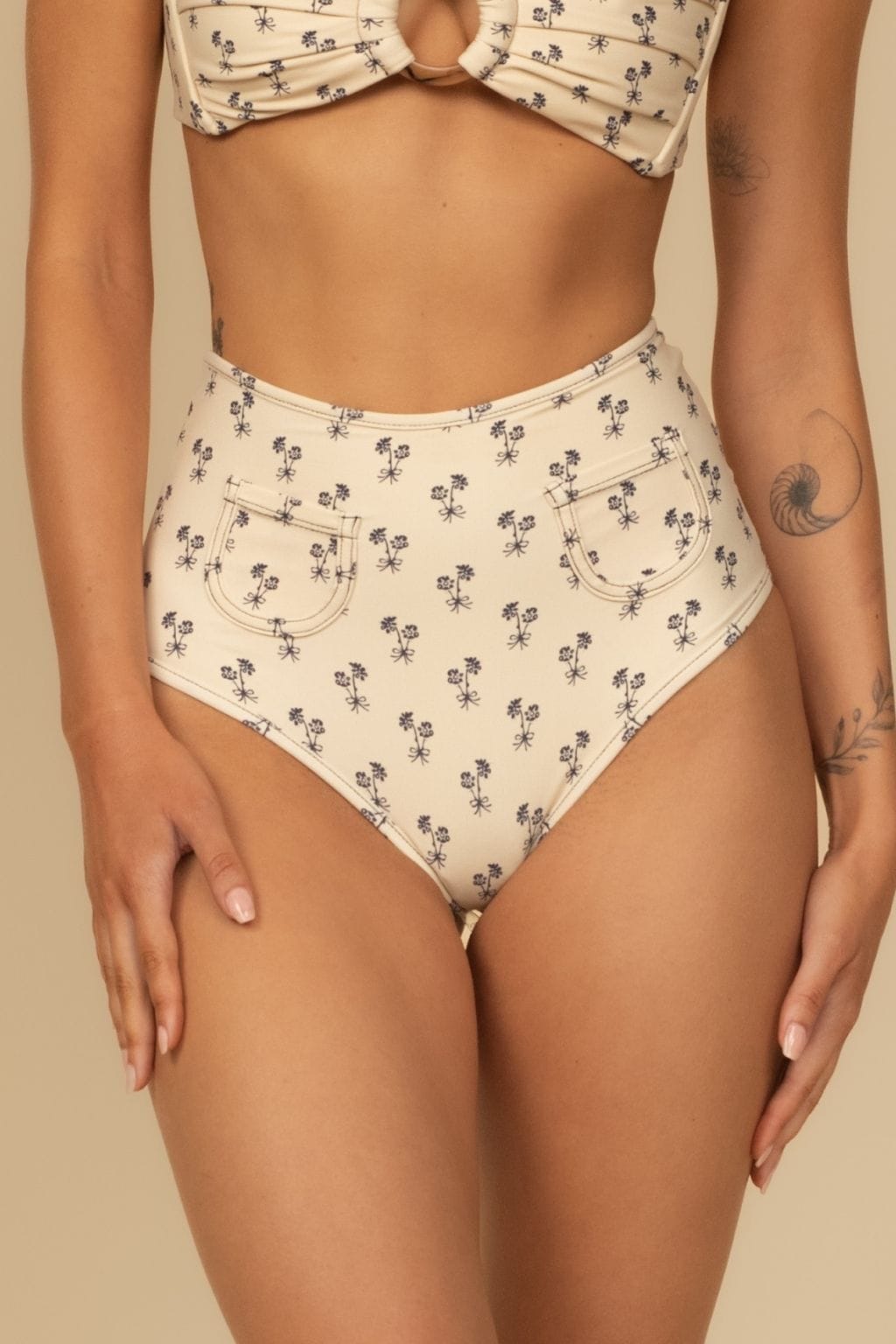 Cynthia Çiçekli Polly Bikini Altı