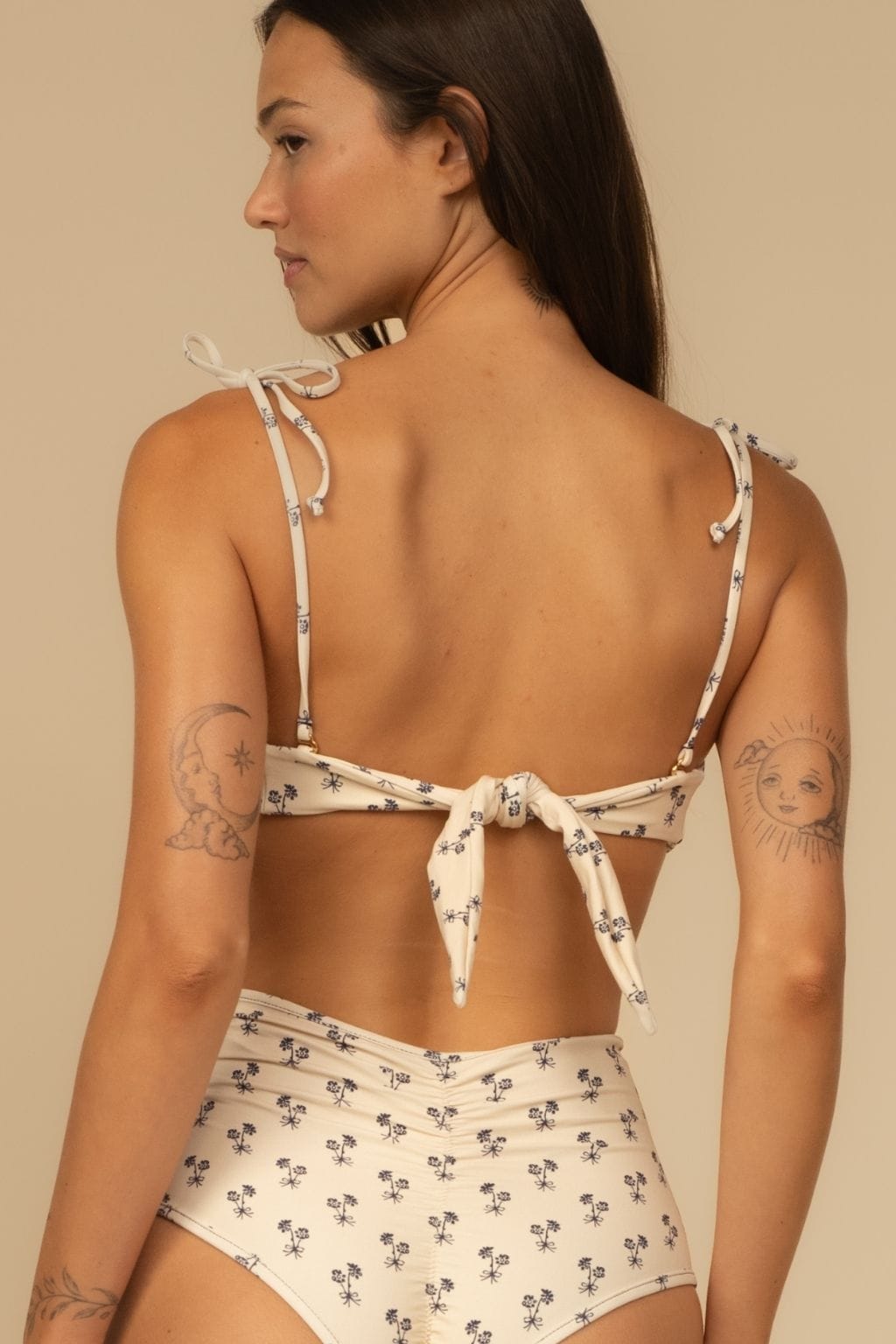 Cynthia Çiçekli Tori Bikini Üstü - Şık ve Rahat Seçim