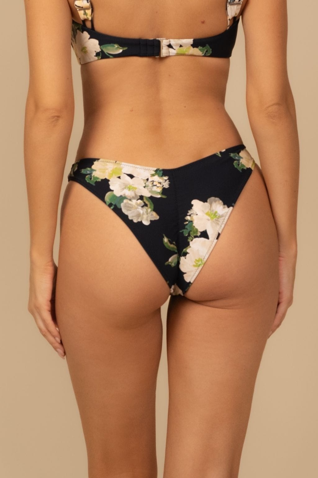 Liz Çiçekli Lulu Zigzag Dikiş Bikini Altı