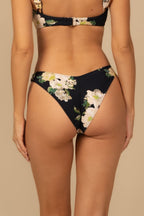 Liz Çiçekli Lulu Zigzag Dikiş Bikini Altı