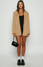 Logan Bej Oversized Blazer