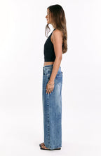 Aşıklar Yolu Orta Yıkama Denim Kalp Cep Rahat Jean