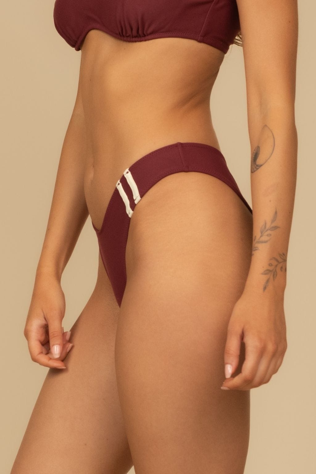 Zig-Zag Dikişli Kırmızı Premium Bikini Altı