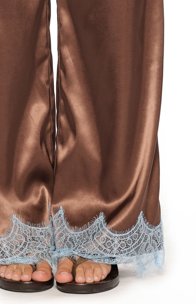Shirley Dantel Kenar Kahverengi Saten Pantolon