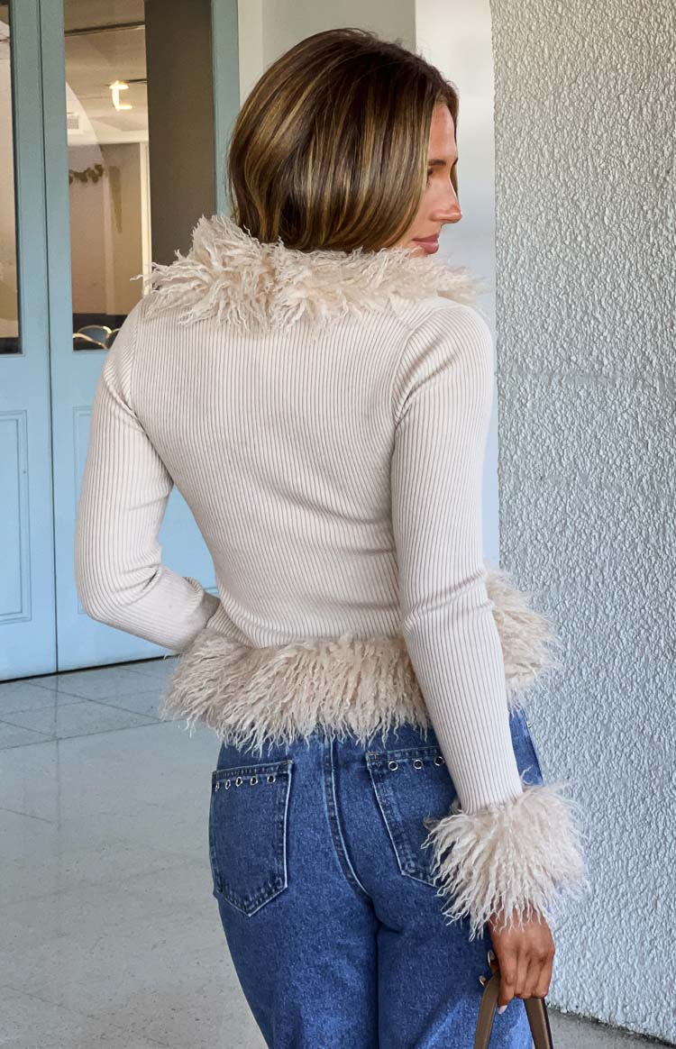 Violetta Bej Kürk Detaylı Triko Hırka