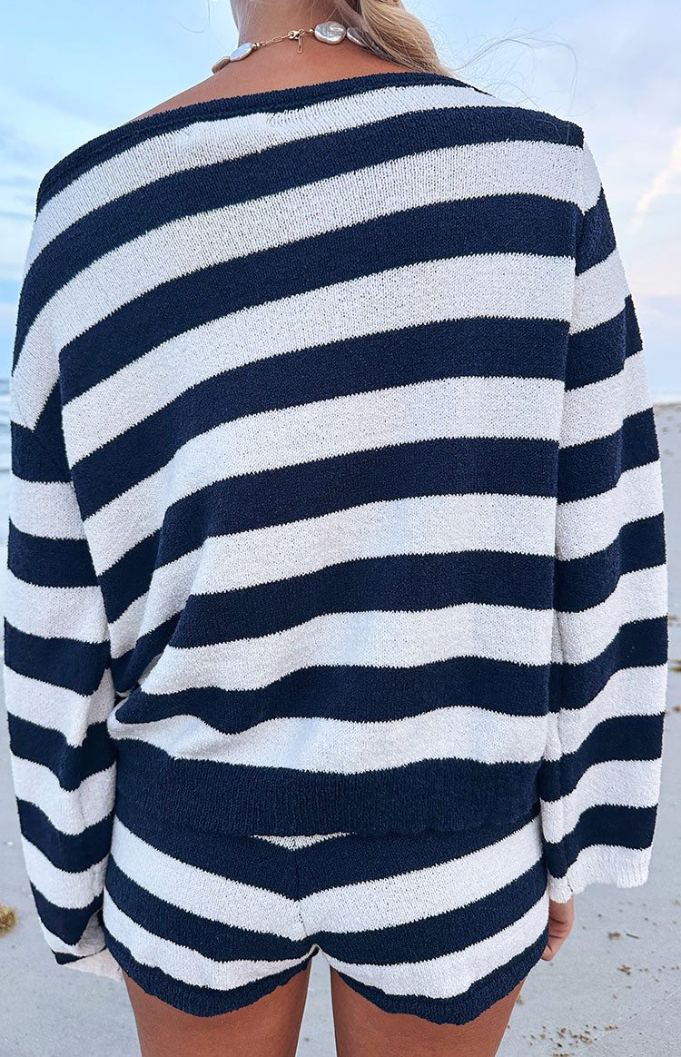 Willa Lacivert Çizgili Off Shoulder Triko Kazak
