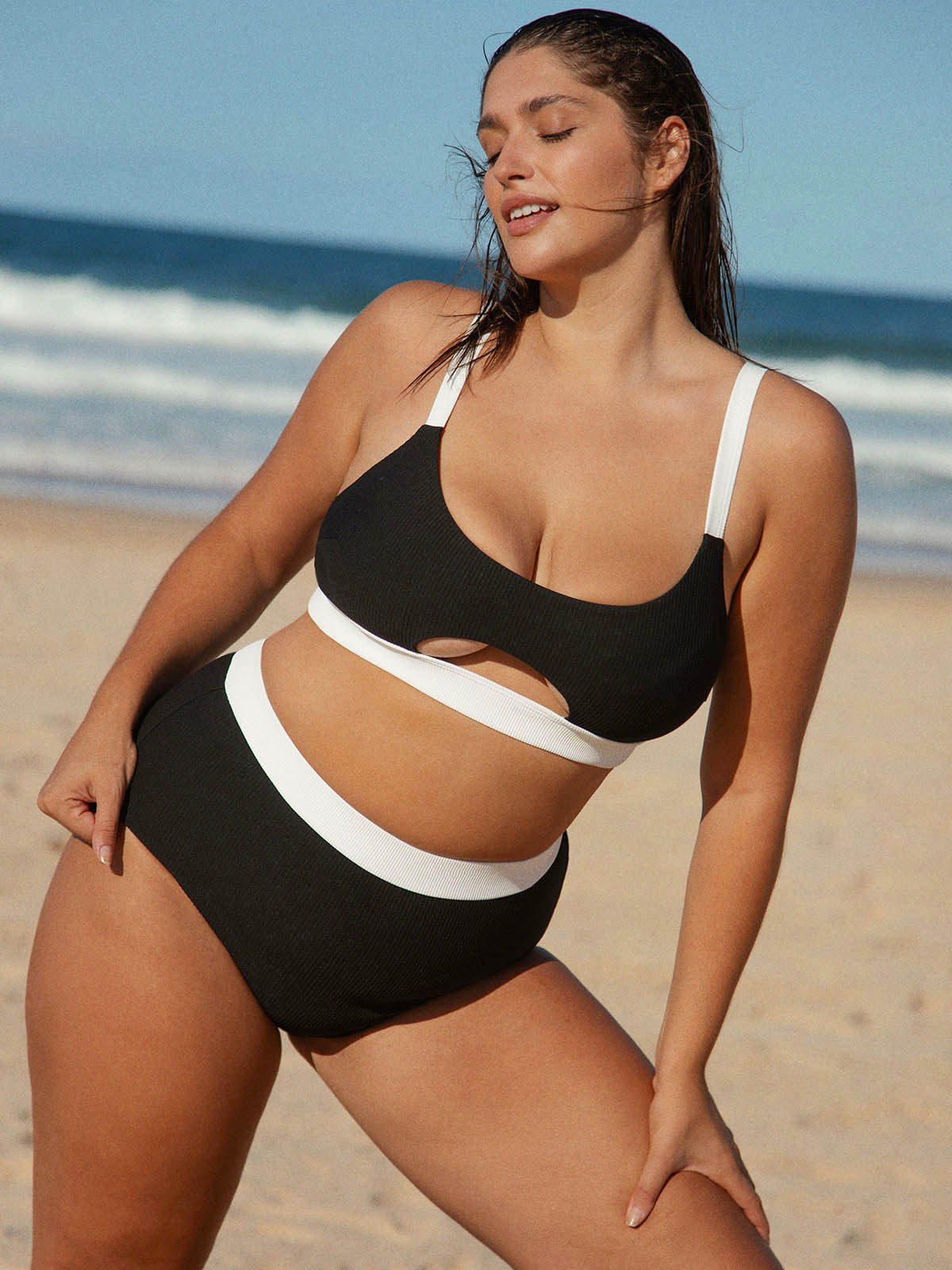 Şık Kontrast Detaylı Büyük Beden Bikini Altı - Rahat ve Modern