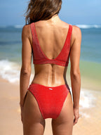 Şık Kırmızı Lurex Bikini Üstü - Yaz Modasının Vazgeçilmezi