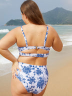 Şık Fırfırlı Çiçekli Büyük Beden Bikini Üstü