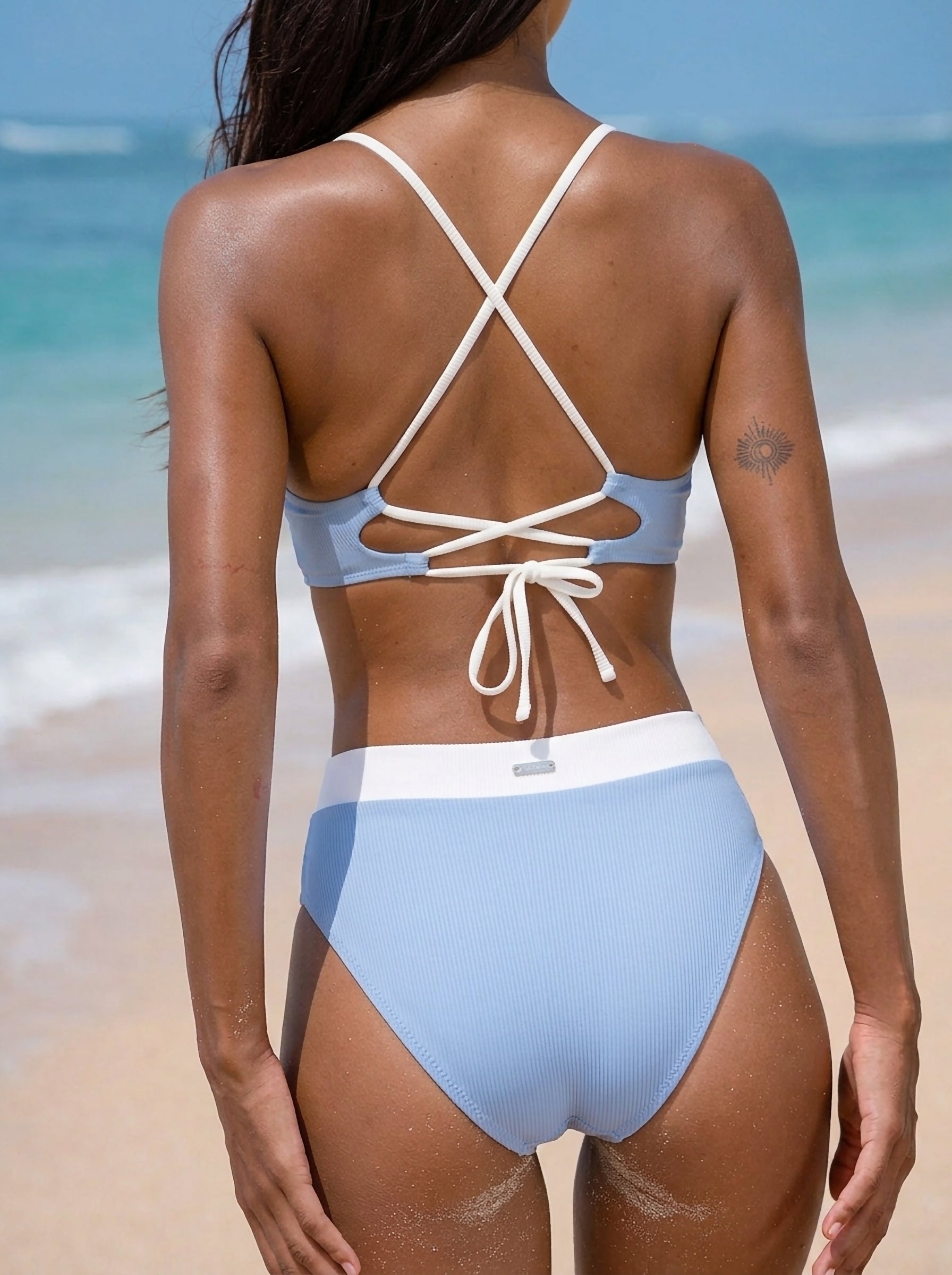 Yüksek Bel Mavi Kontrast Bikini Altı - Şıklık ve Rahatlık