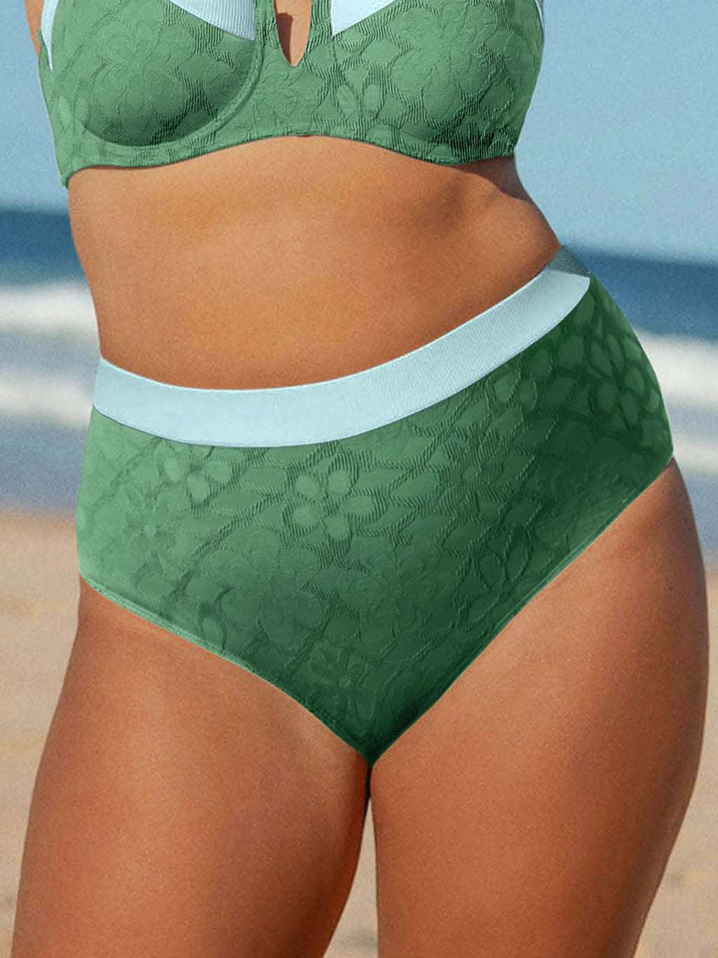 Koyu Yeşil Kontrast Kenar Detaylı Büyük Beden Bikini Altı