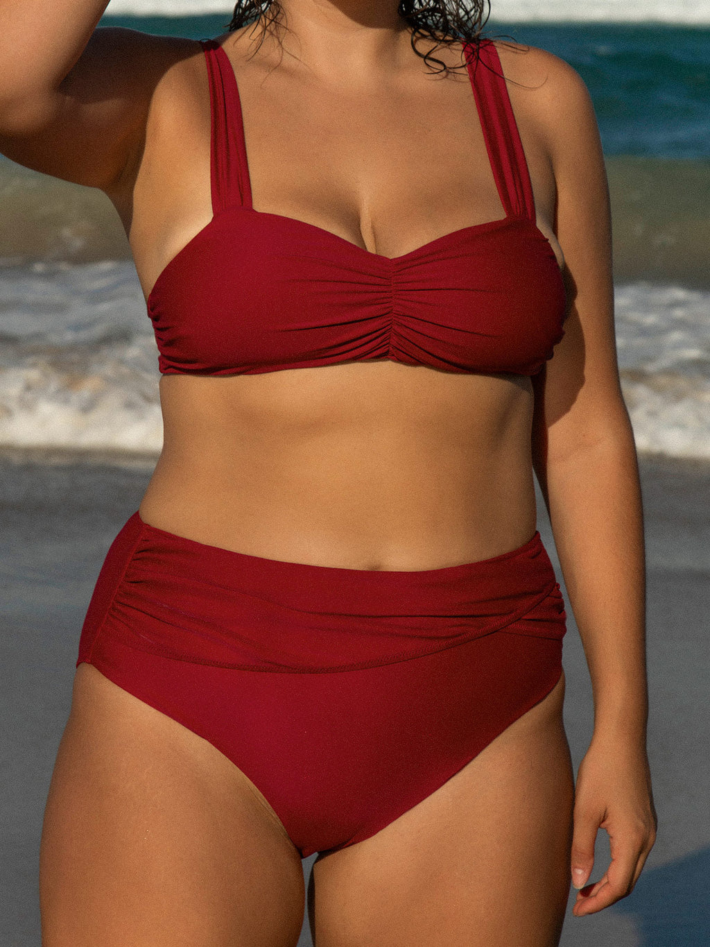 Rüzgarlı Kırmızı Büyük Beden Bikini Altı - Şıklık ve Rahatlık