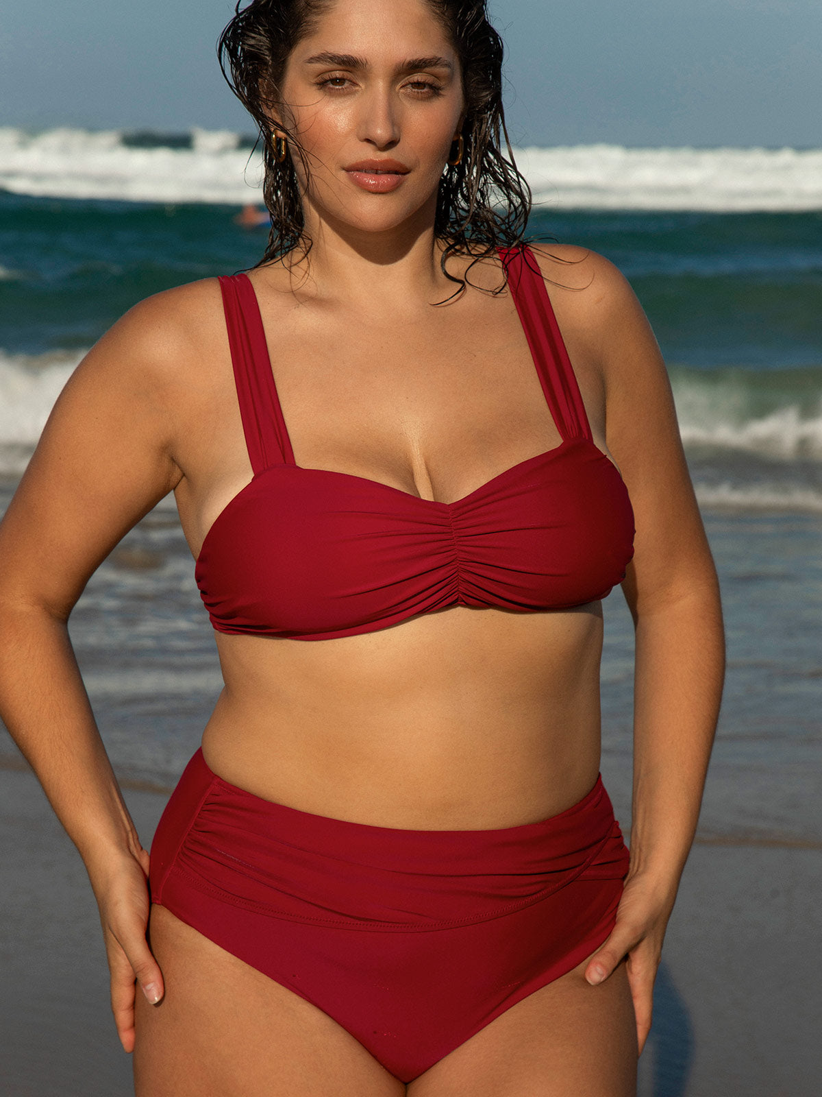 Kırmızı Büzgülü Büyük Beden Bikini Üstü - Şık ve Rahat