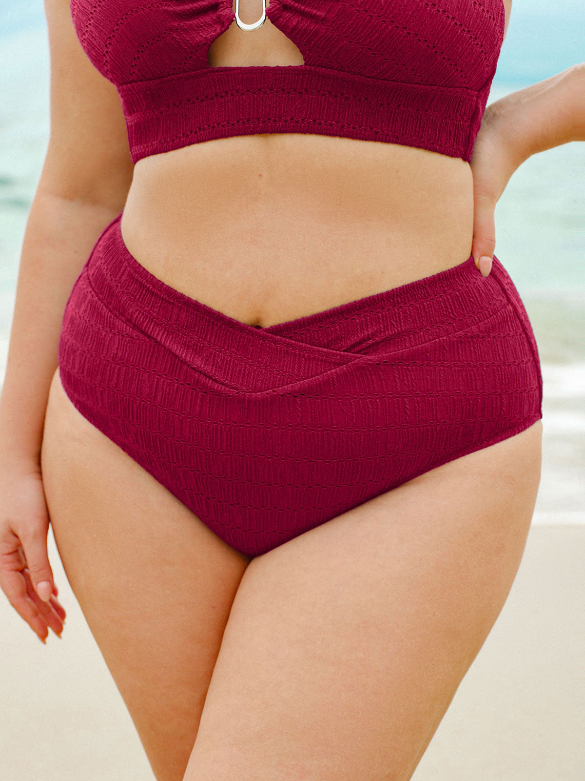 Şık Kırmızı V Kesim Büyük Beden Bikini Altı - Rahat ve Modern
