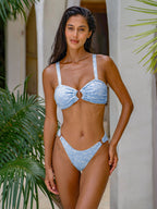 Dokulu Açık Mavi Çiçekli Bikini Üstü - Şık ve Rahat