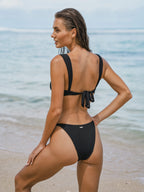 Şık Siyah Altın Aksesuar Detaylı Bikini Üstü