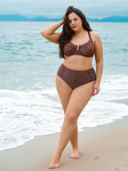 Leopar Desenli V Yaka Büyük Beden Bikini Üstü - Şıklık ve Konfor