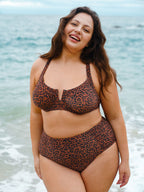 Leopar Desenli V Yaka Büyük Beden Bikini Üstü - Şıklık ve Konfor
