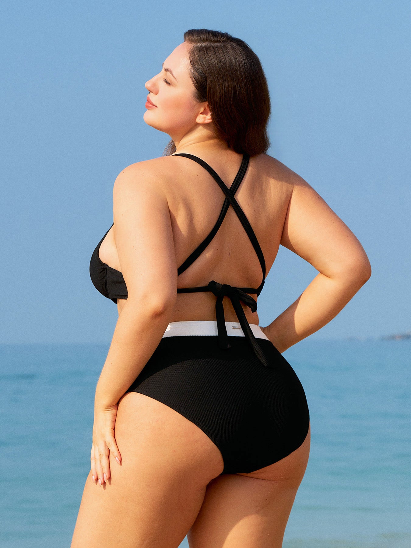 Şık Siyah Kontrast Büyük Beden Bikini Üstü