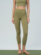 Yeşil Altın Desenli 24'' Kesik Leggings - Şık ve Rahat