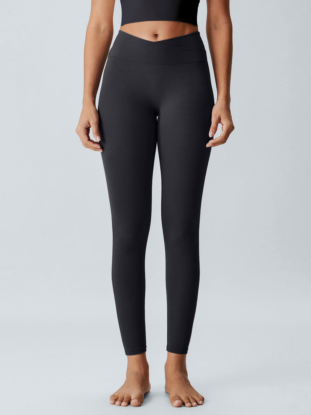 Premium Siyah V-Bel Leggings 24"" - Şıklık ve Konfor
