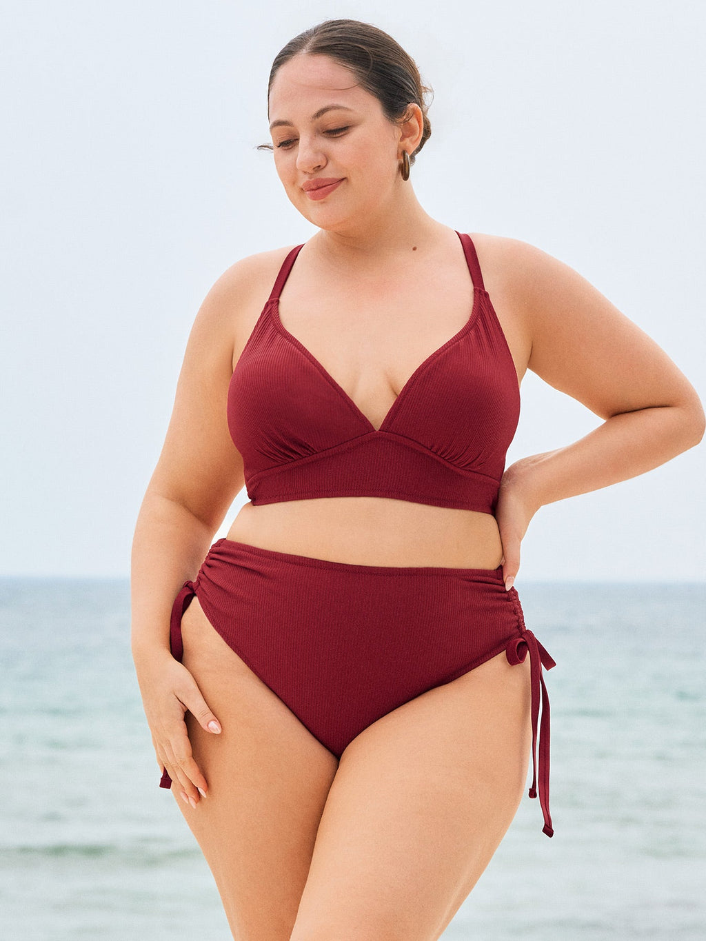 Ribanalı Kırmızı Büyük Beden Bikini Üstü - Şık ve Rahat
