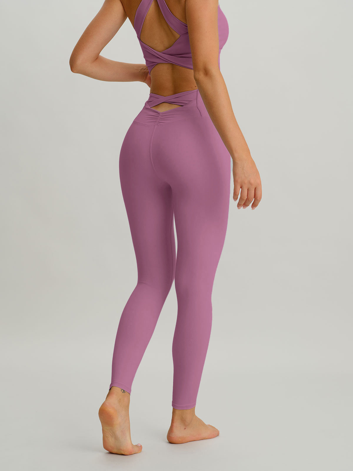 Premium Pembe Kesik Tayt - 24 İnç Şıklık ve Konfor