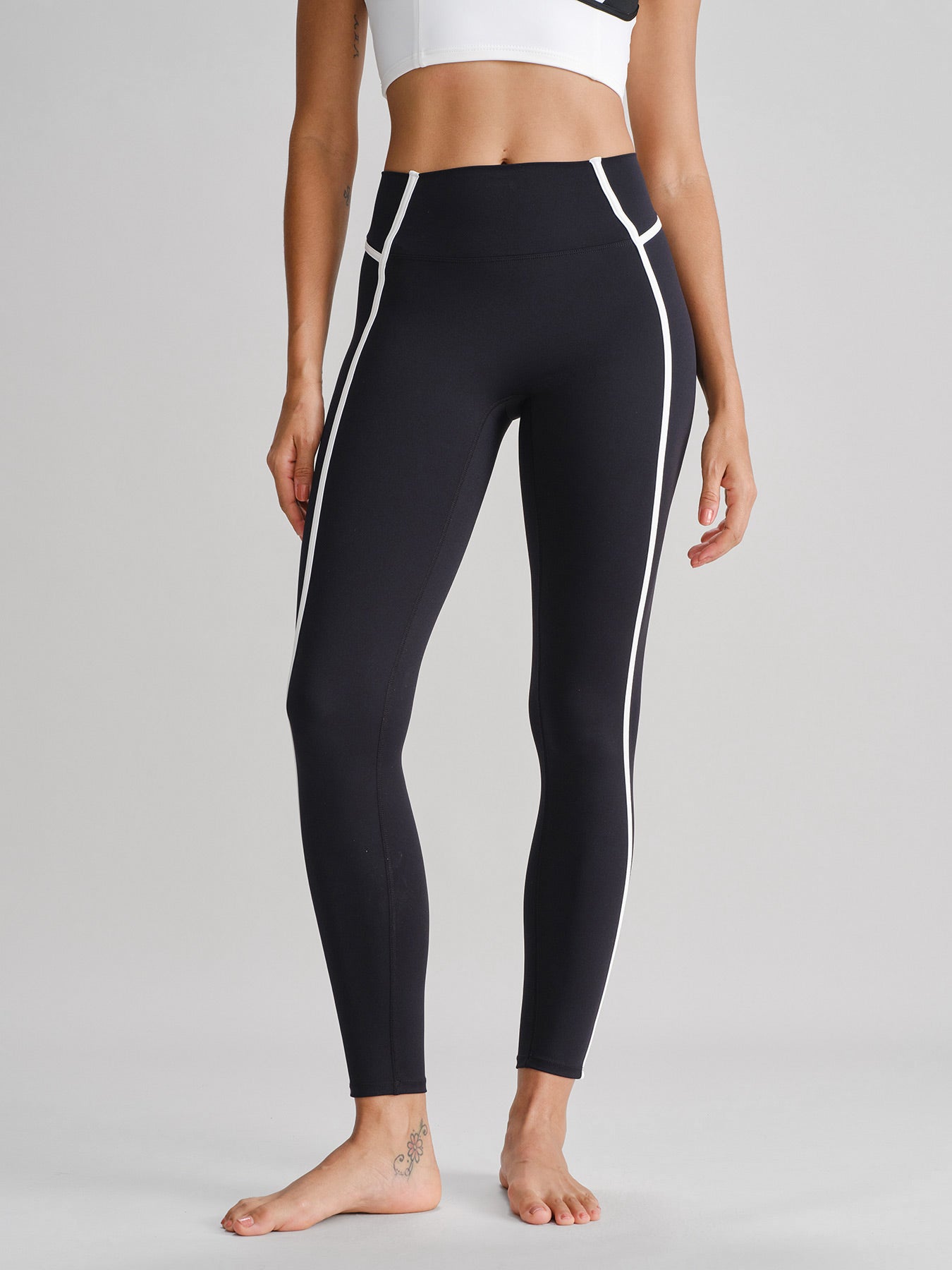 Yüksek Bel Siyah Yan Şerit Legging - 27 İnç