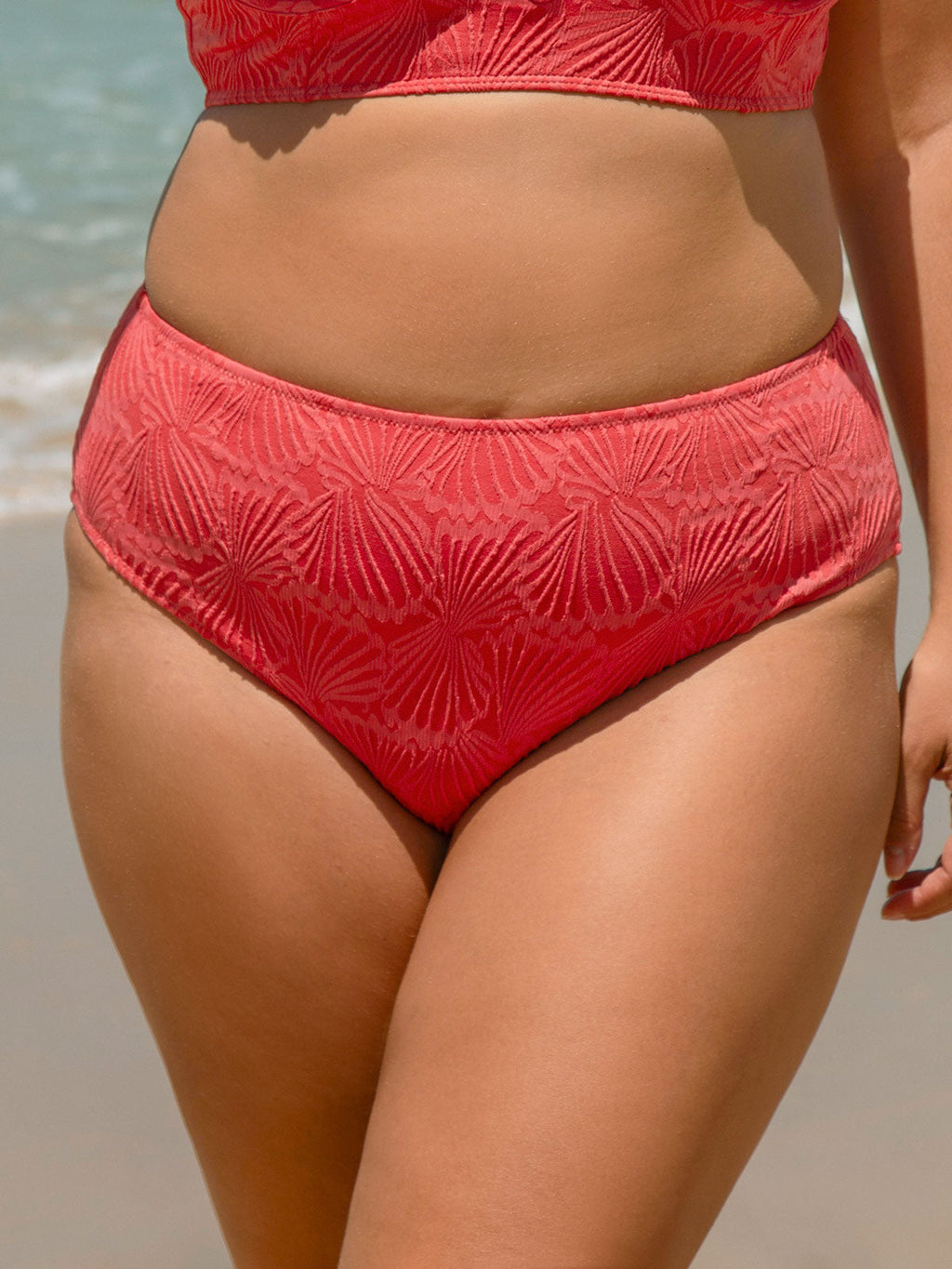 Şık Kırmızı Jakarlı Büyük Beden Bikini Altı - Konfor ve Stil