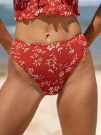 Doğal Kırmızı Baskılı Bel Bikini Altı - Şık ve Rahat