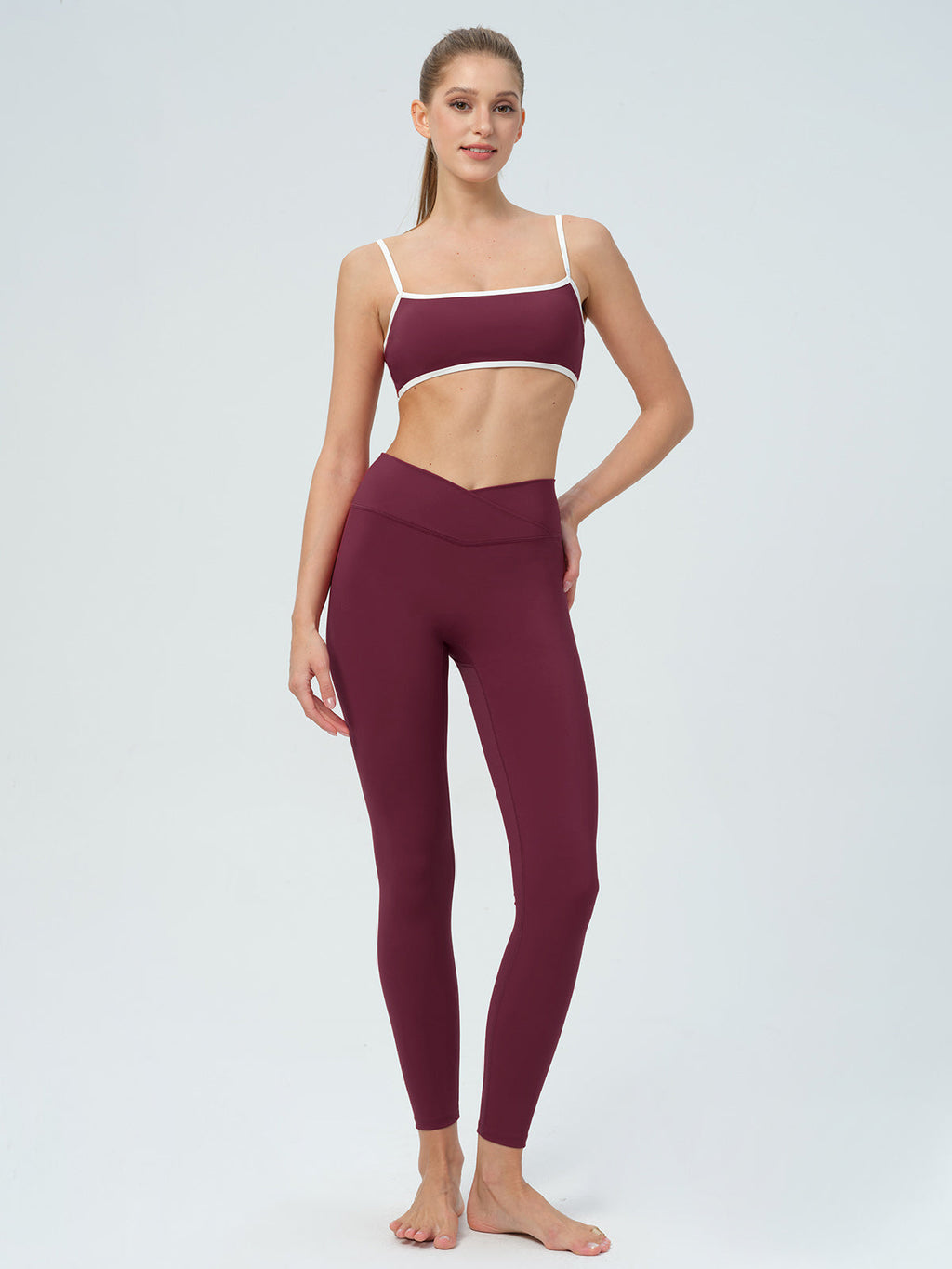 Bordo Kontrast Dikişli Spor Sütyeni - Rahat ve Şık