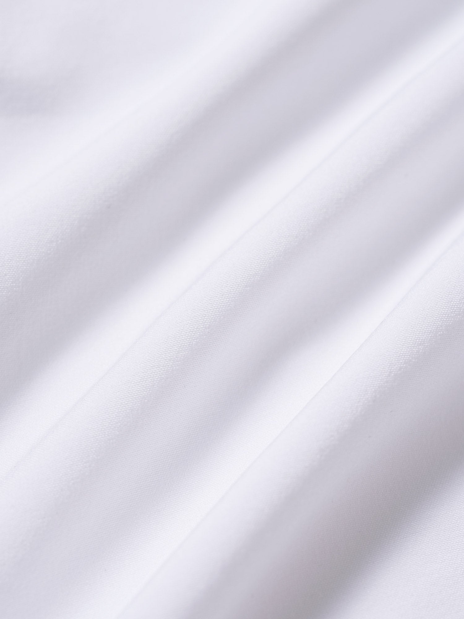 Şık Beyaz Çizgili Cepli Tenis Etek - Rahat ve Modern