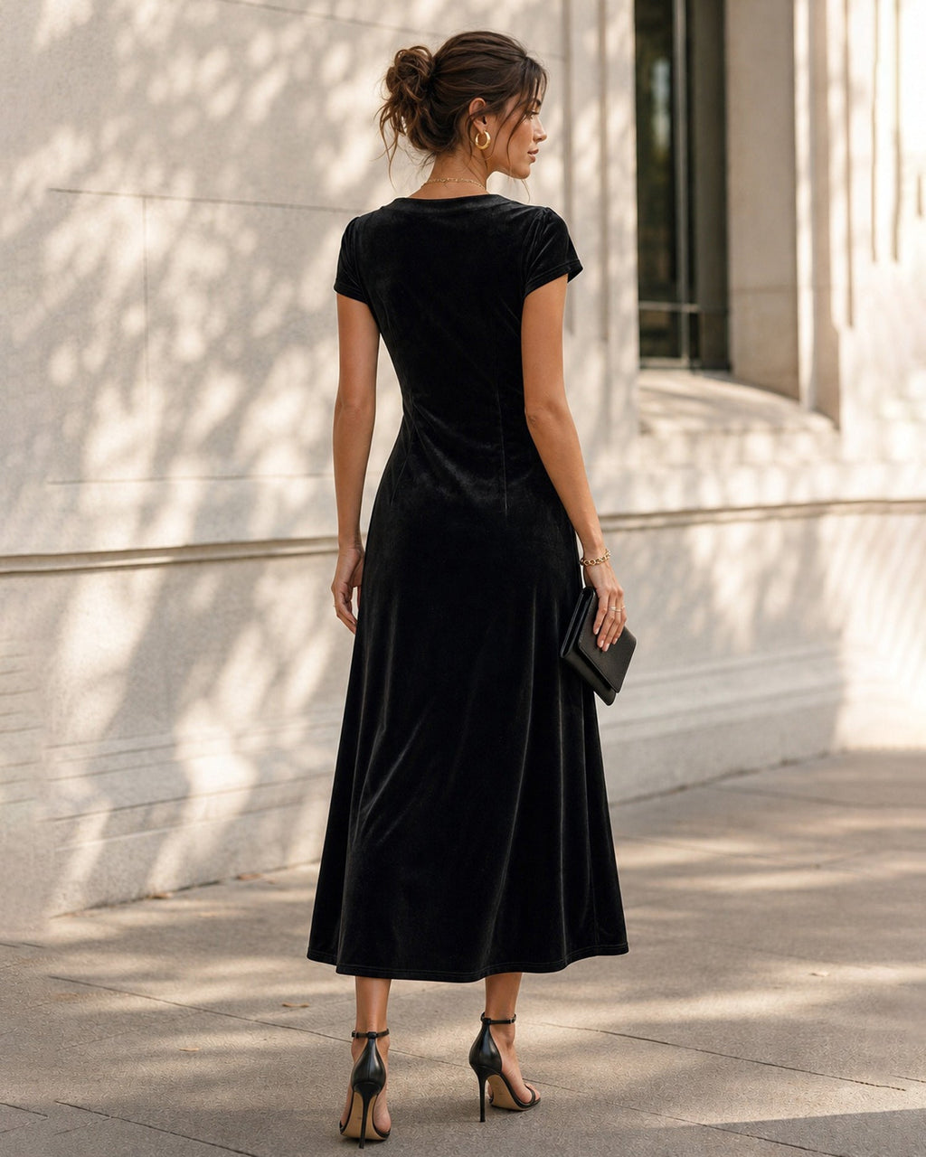 Siyah V Yaka Velur Maxi Elbise