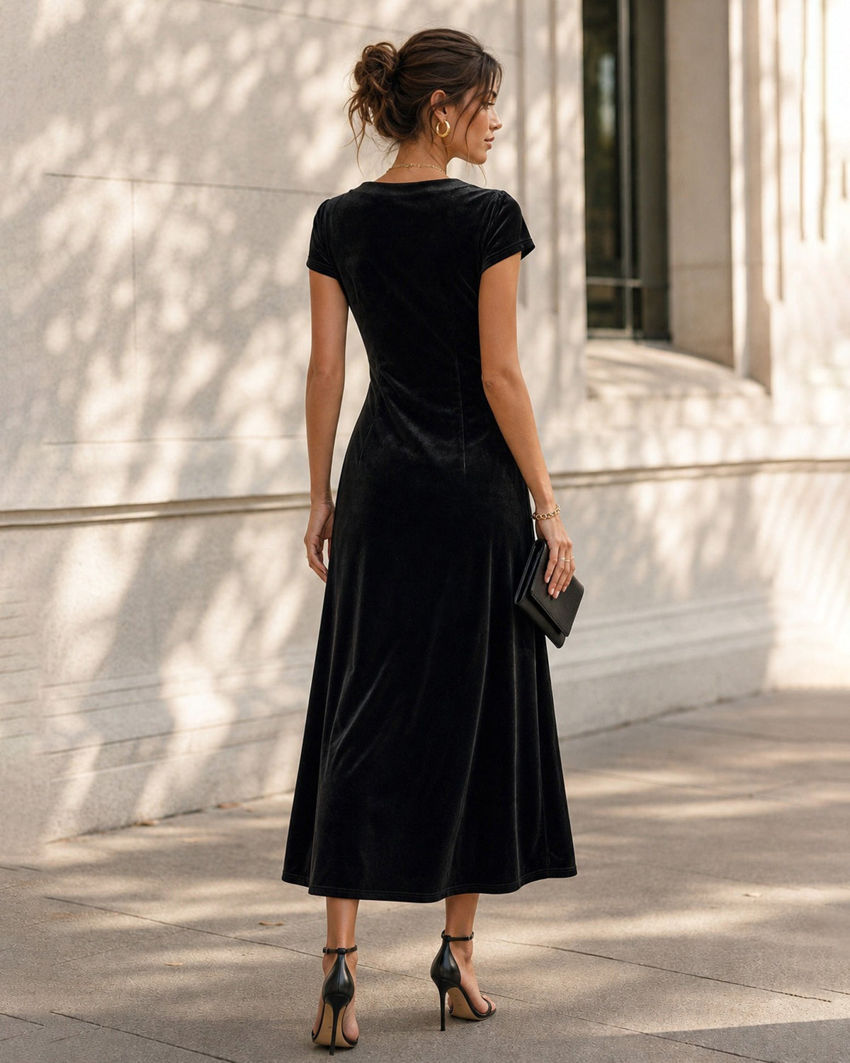 Siyah V Yaka Velur Maxi Elbise